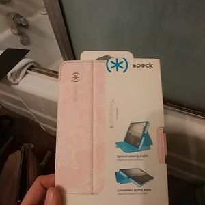 Ellipsis 8 speck case